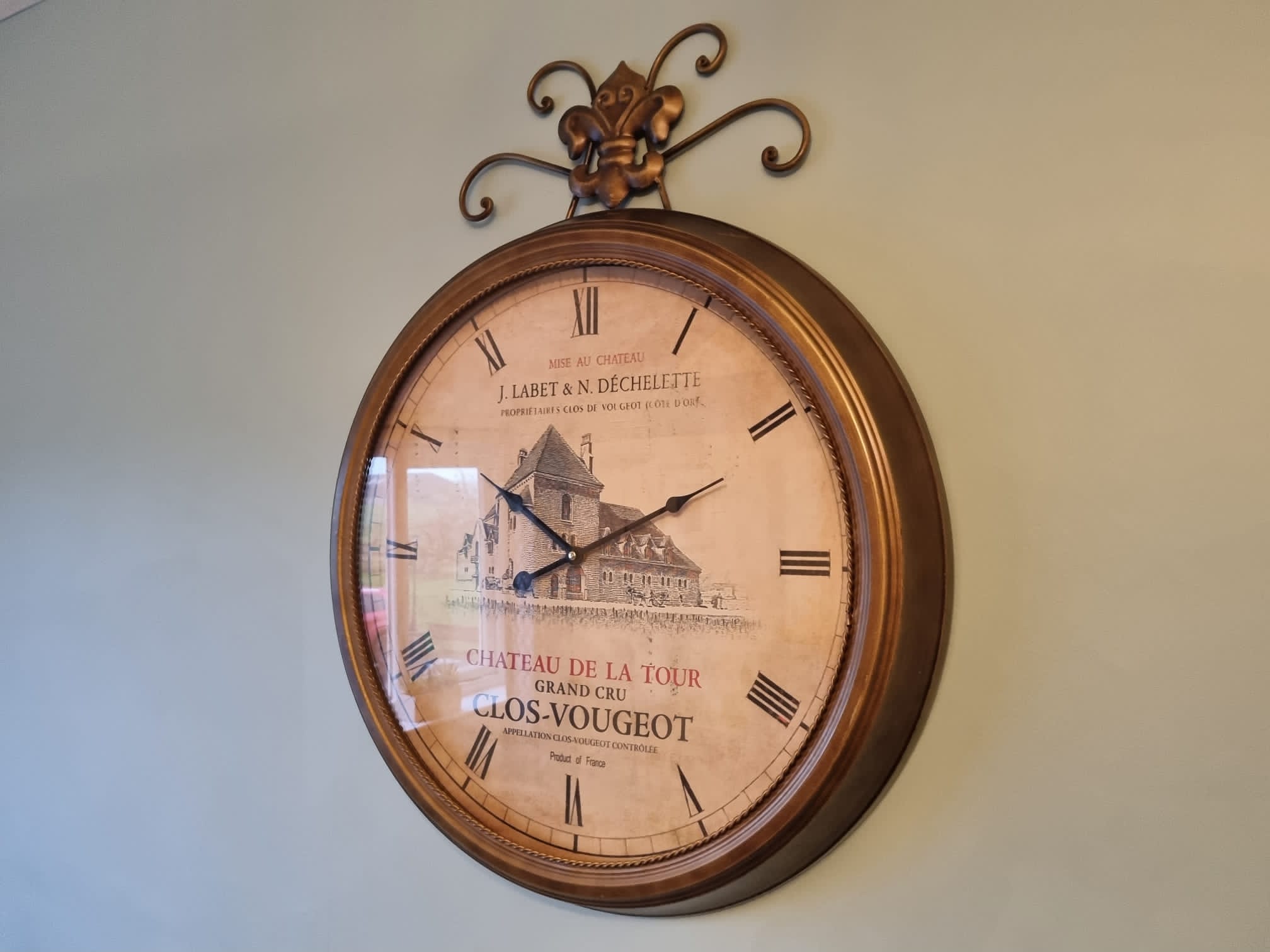 Clock in the hallway of Millers cottage